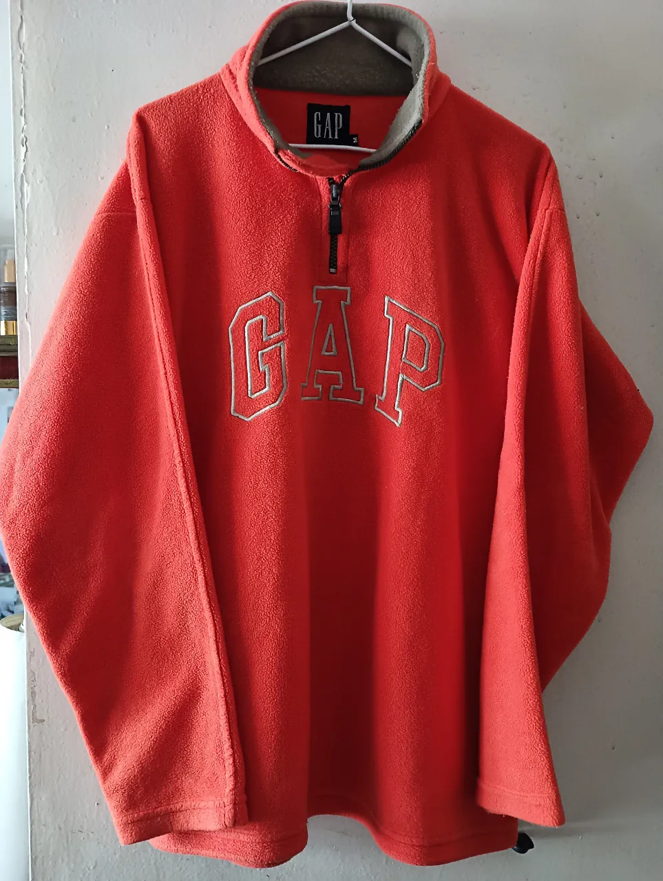 Buzo GAP - imagen 1