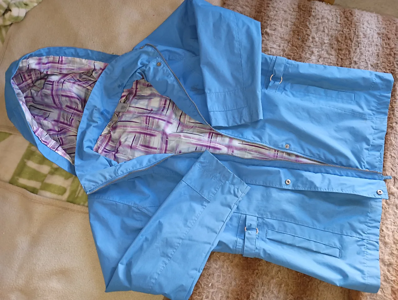 Impermeable IZOD · Talle M