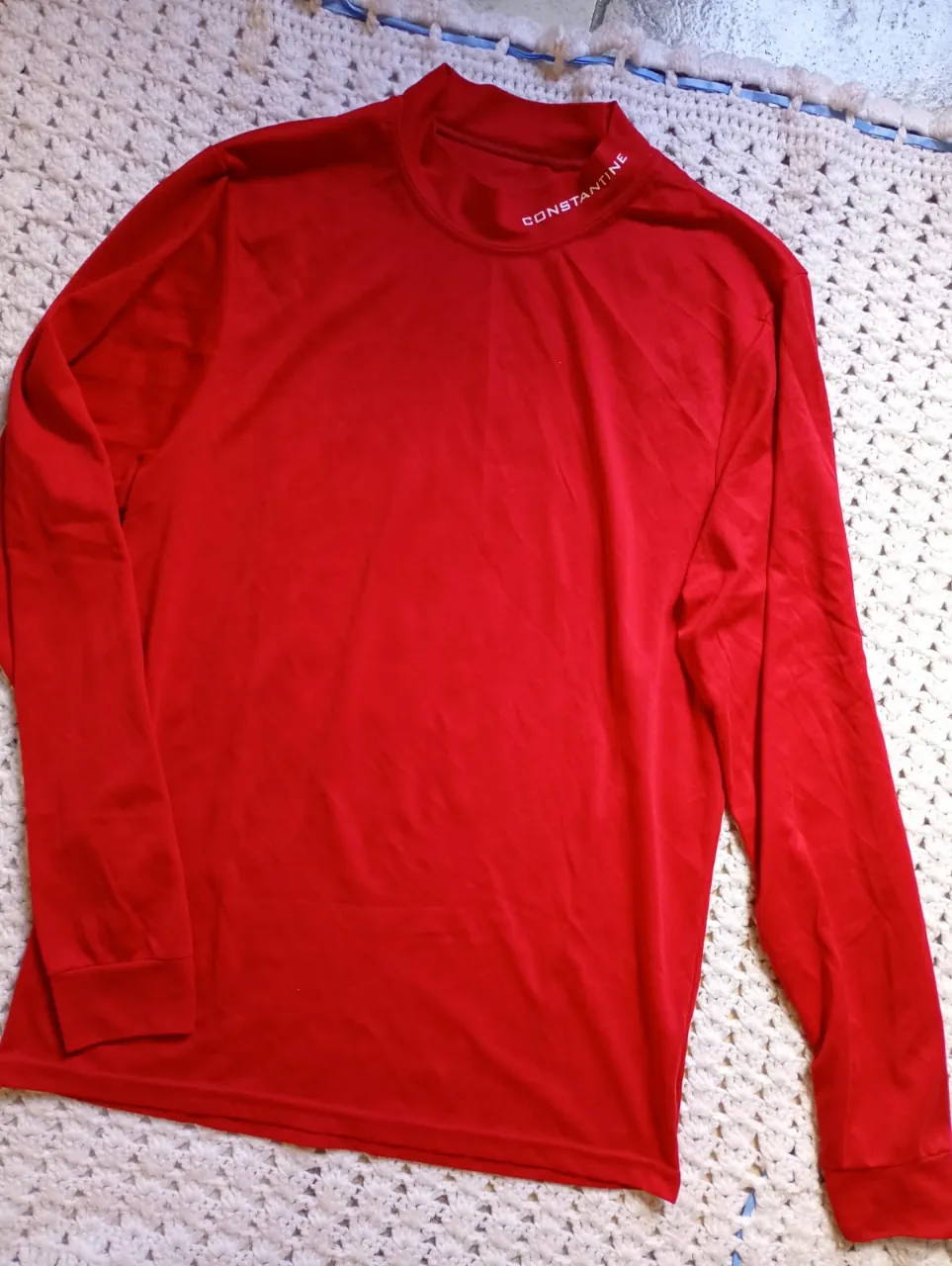 Remera Augusta · Talle M
