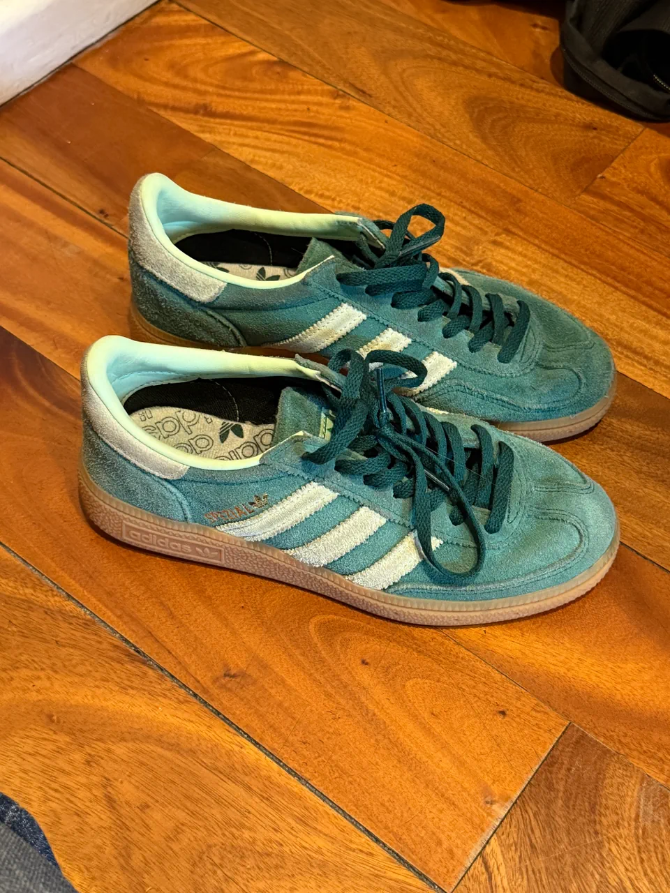 adidas · Talle AR 36