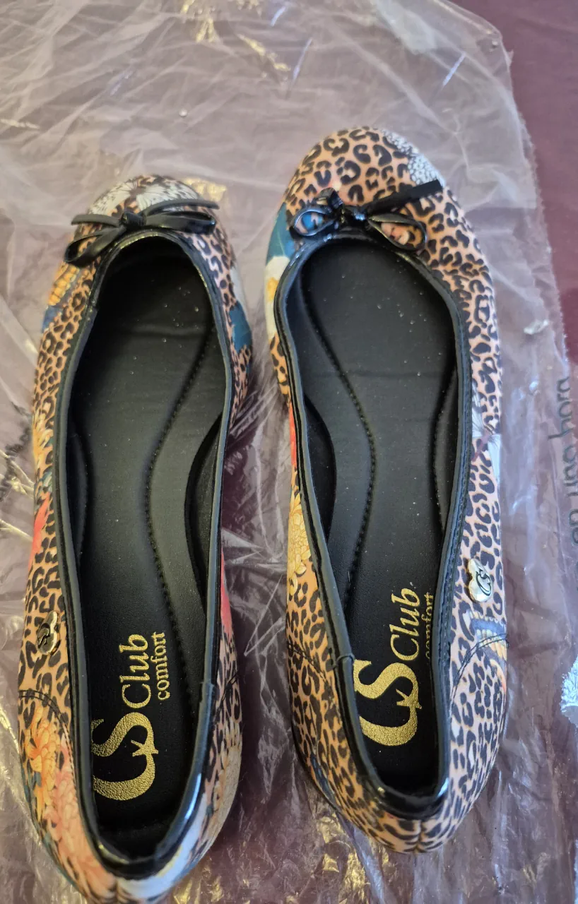 Ballerinas Ay Not Dead · Talle AR 39