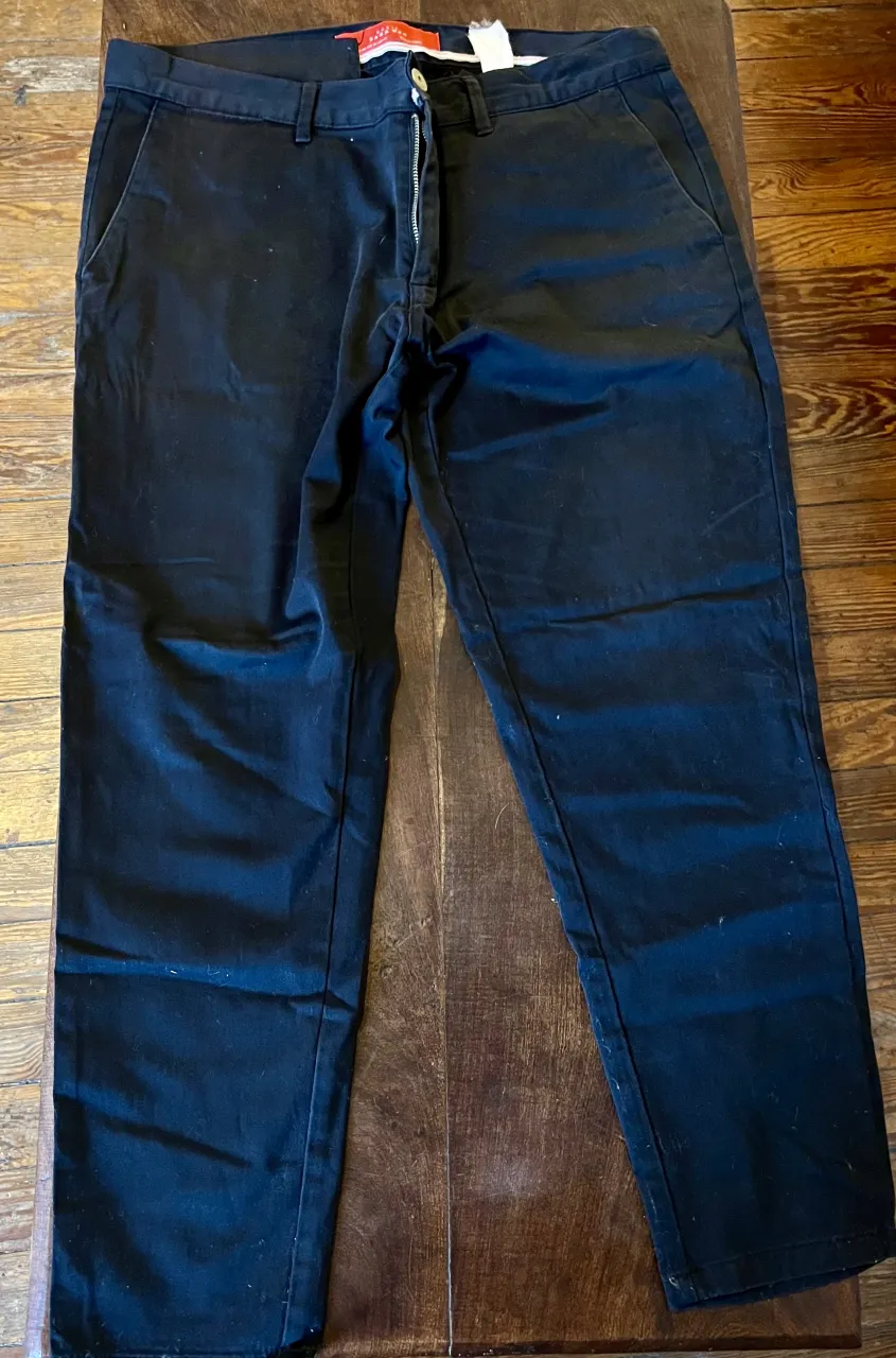 Zara · Talle EU 44
