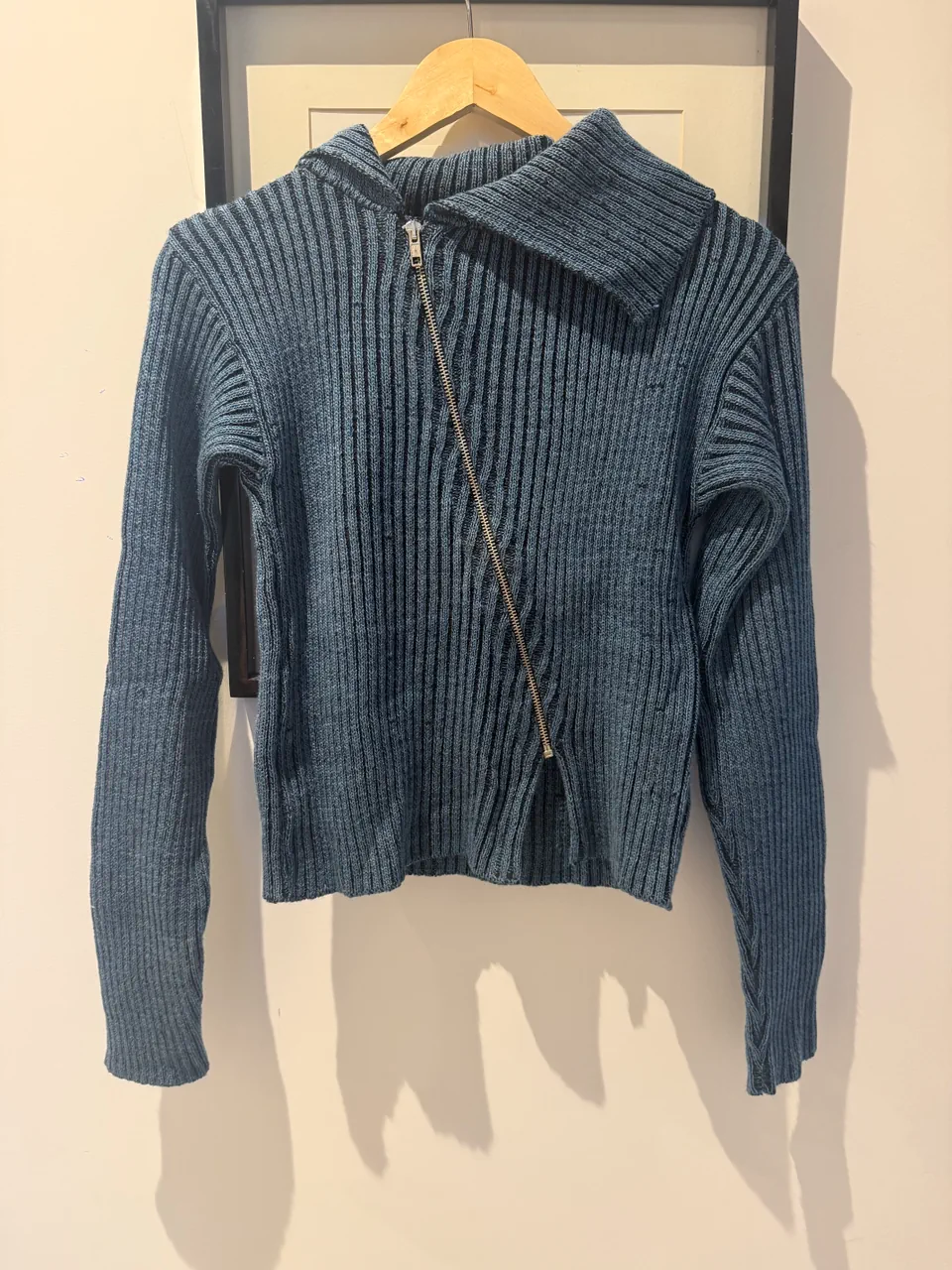 Sweater Showroom - imagen 1