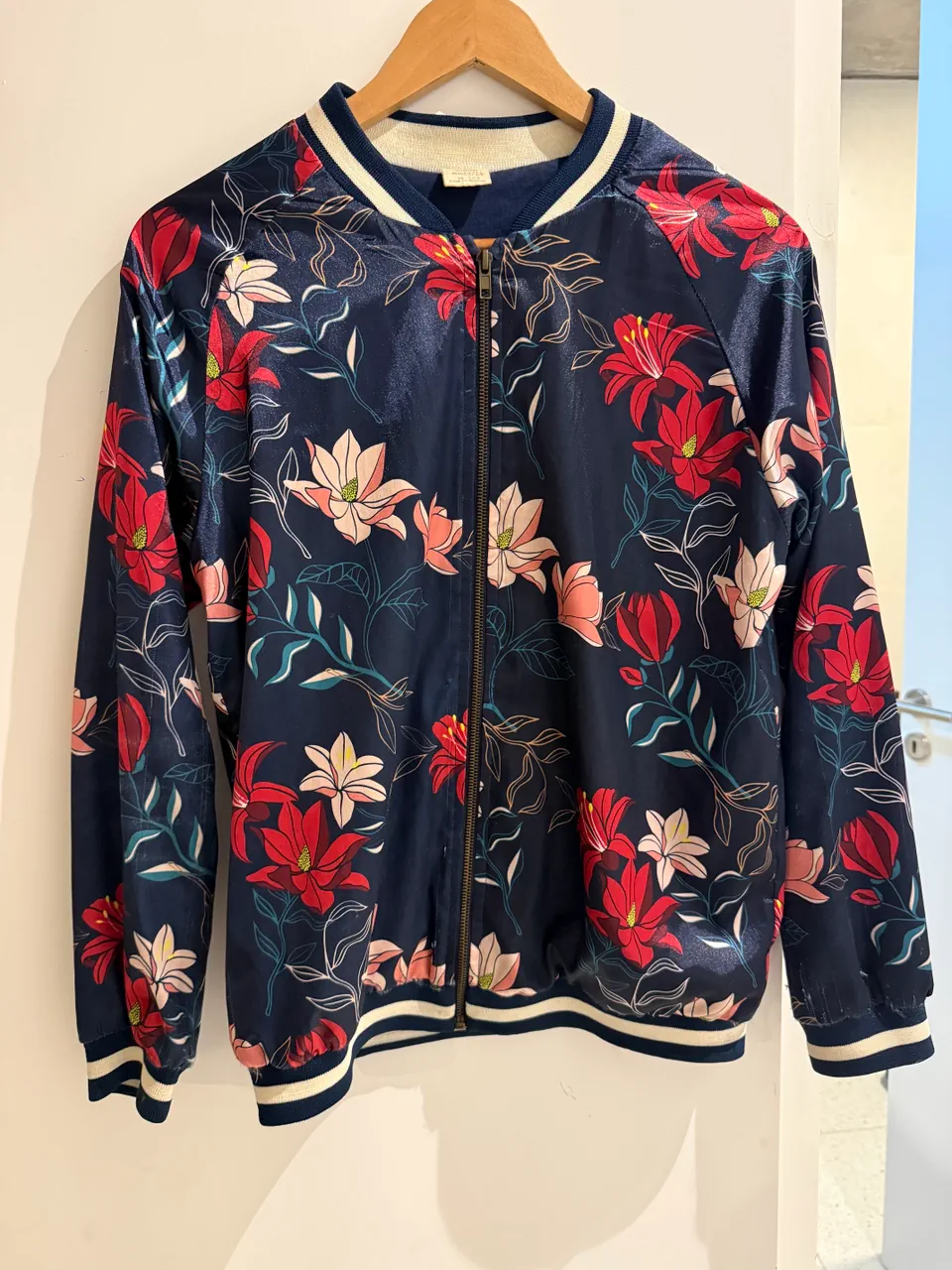 Campera bomber Zara · Talle 14 años / 164 cm