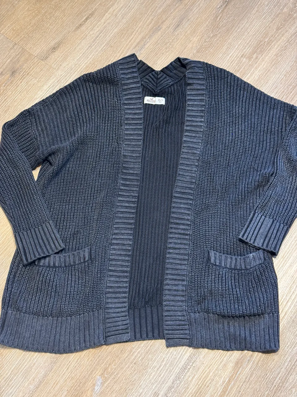 Cardigan Hollister · Talle S