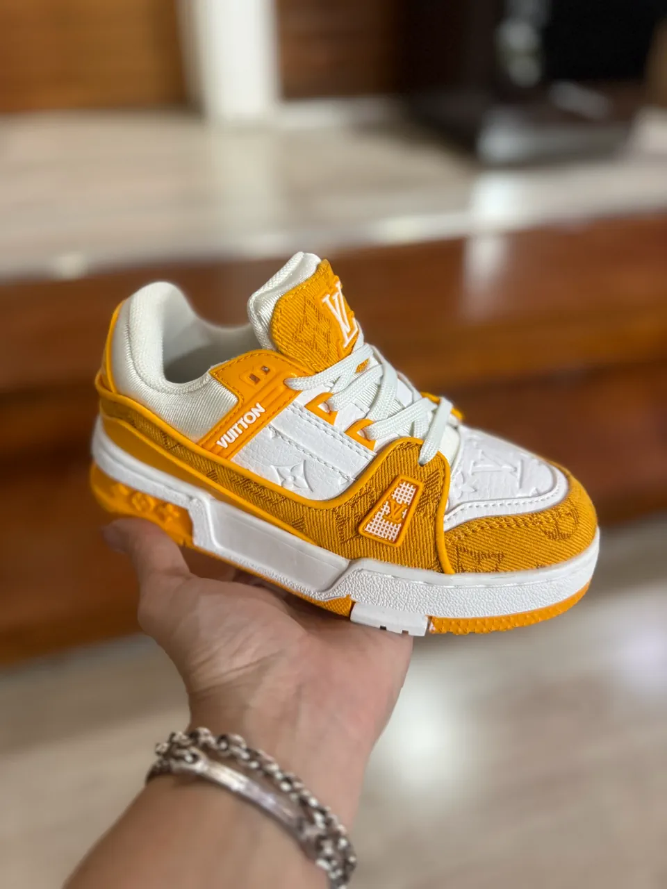 Louis Vuitton · Talle AR 31