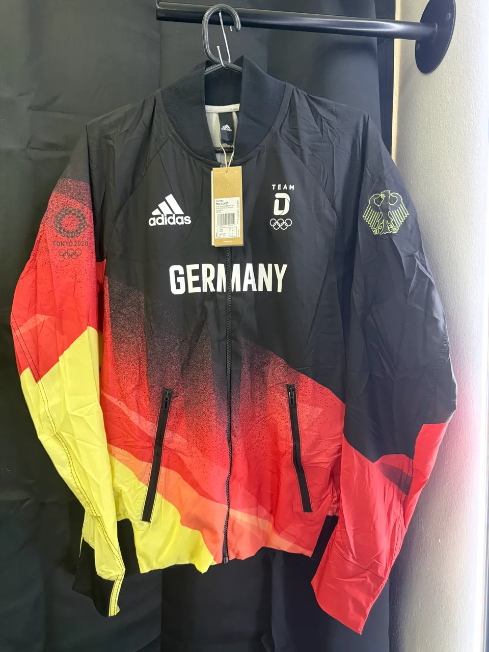 adidas · Talle S