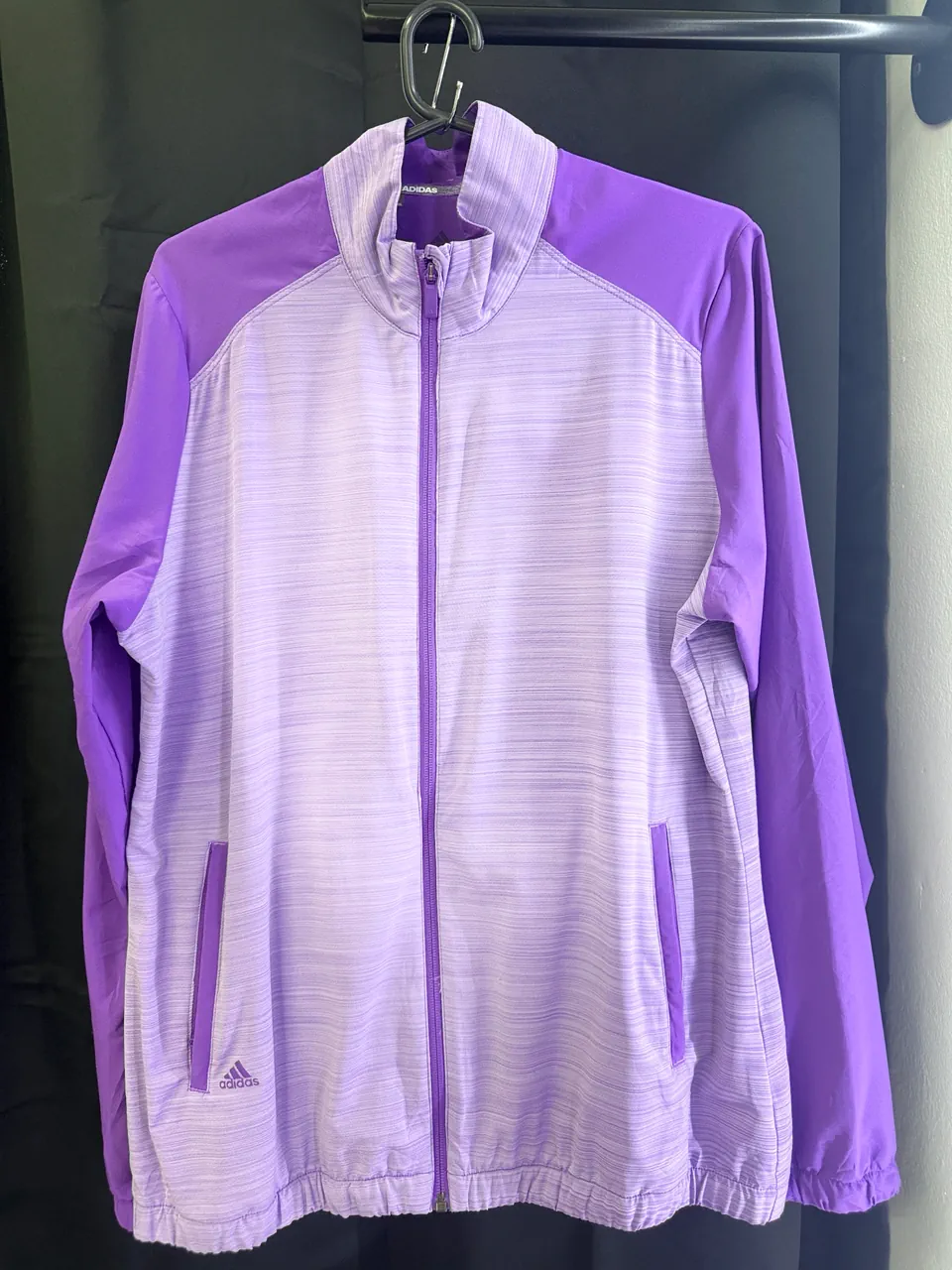 adidas · Talle L
