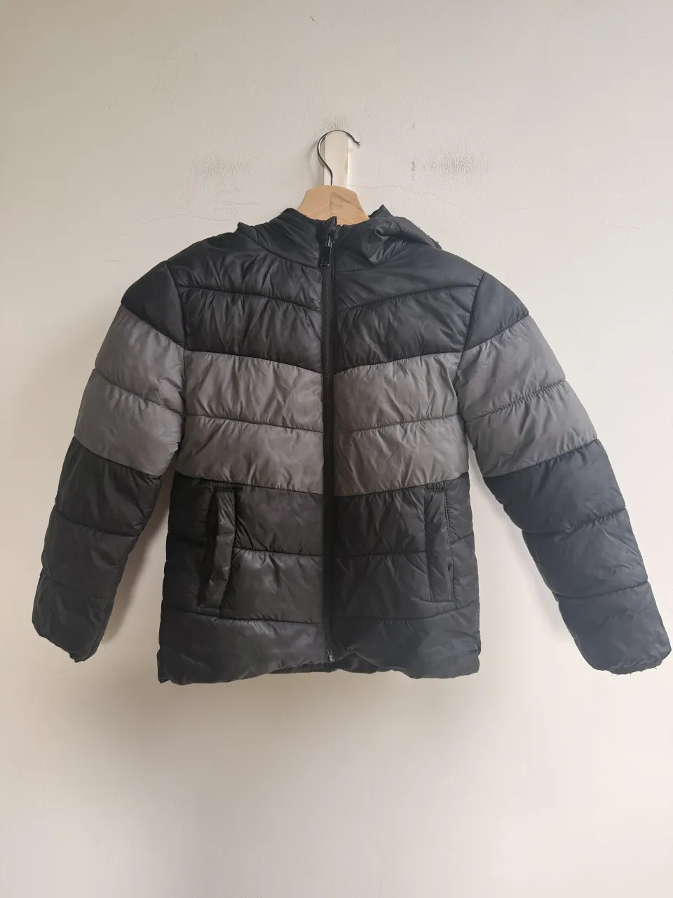 Campera bomber Primark · Talle 7 años / 122 cm