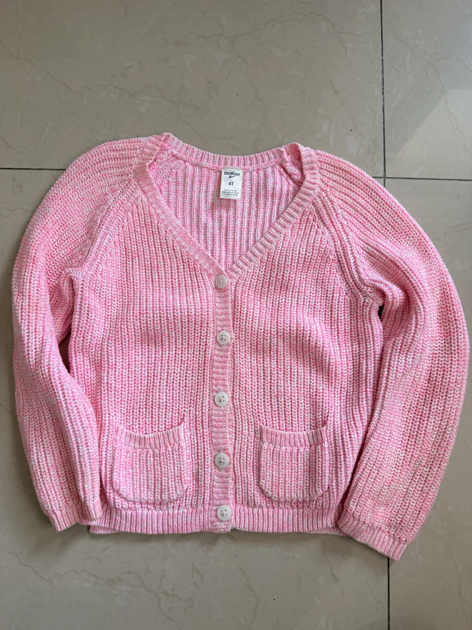 Sweater de cuello redondo Oshkosh · Talle 4 años / 104 cm