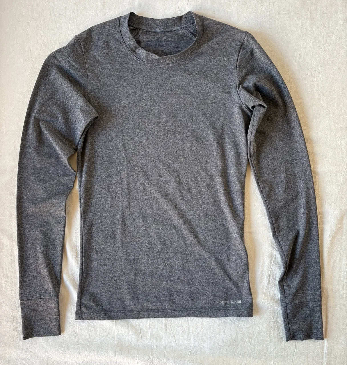 Remera Admit One - imagen 1