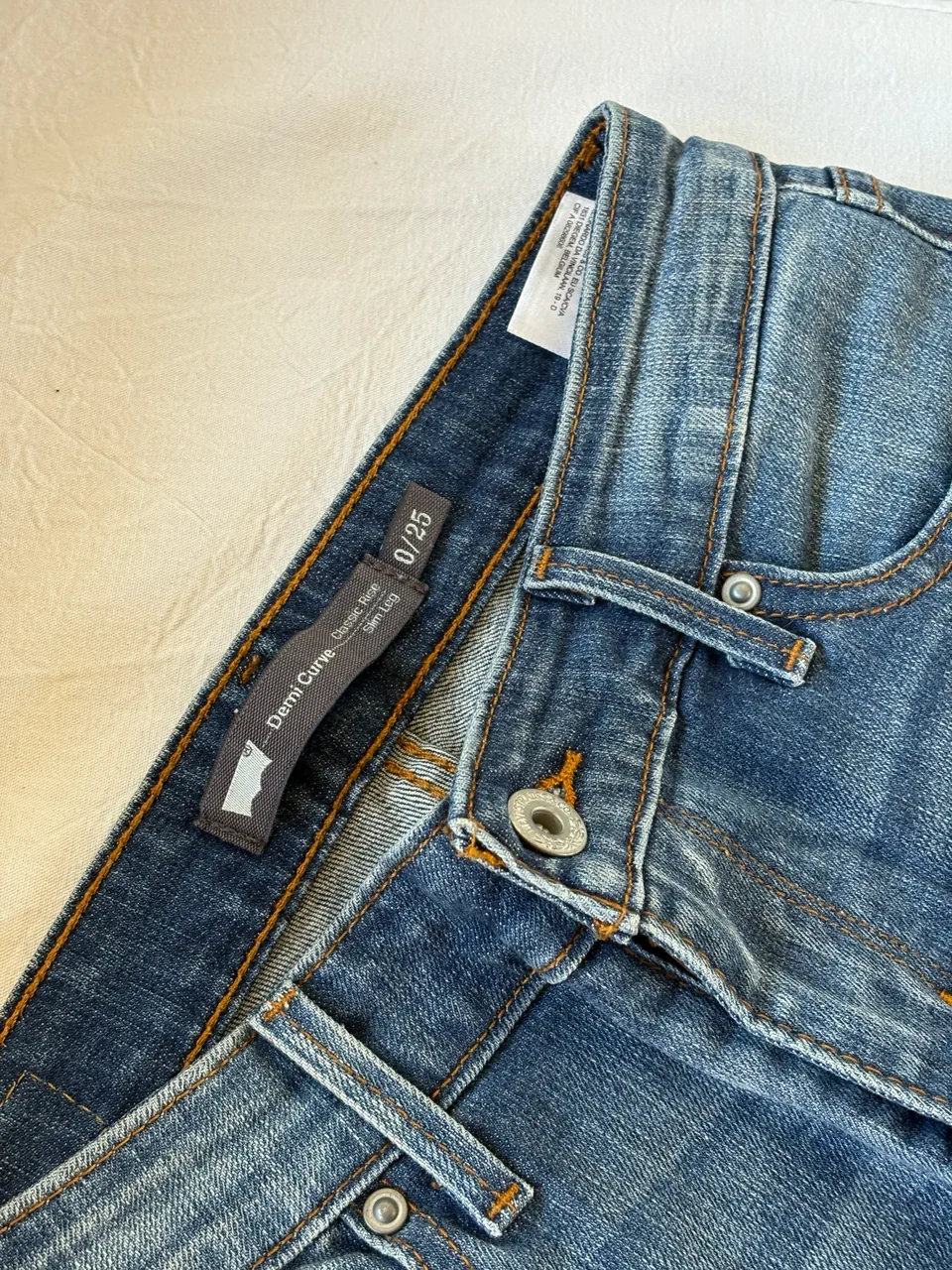 Jean Levi's - imagen 1