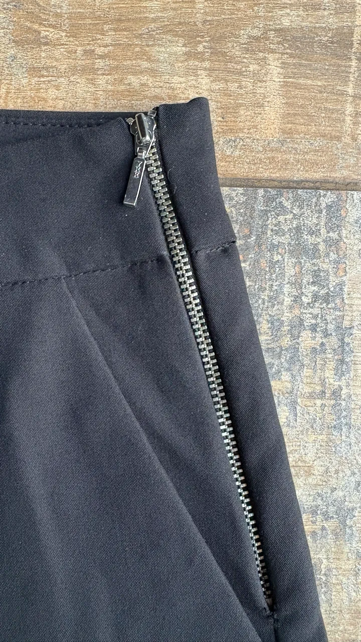 Short Sin marca reconocible - imagen 1
