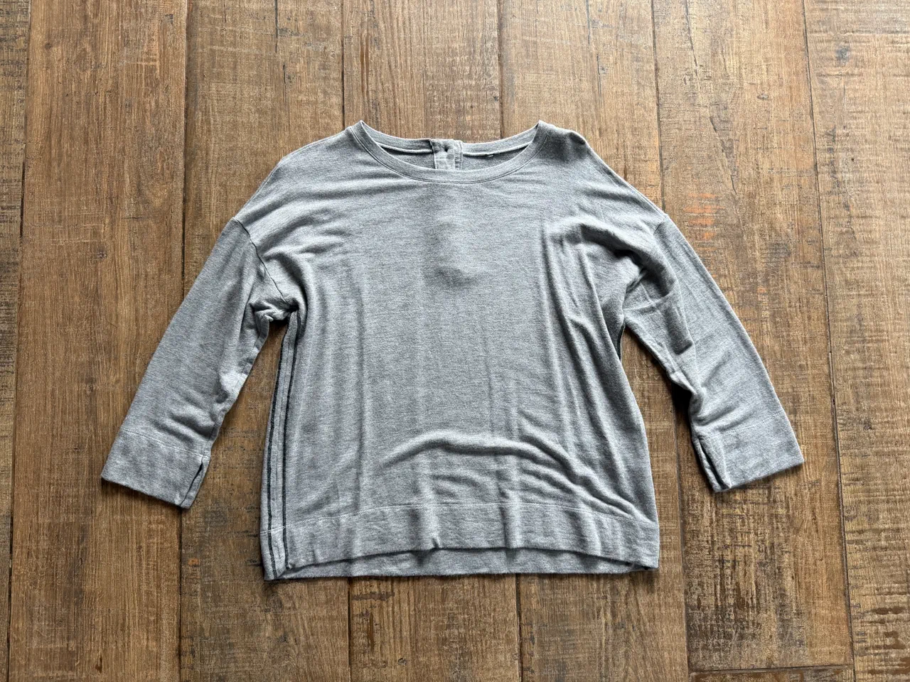 Remera Clara Ibarguren - imagen 1