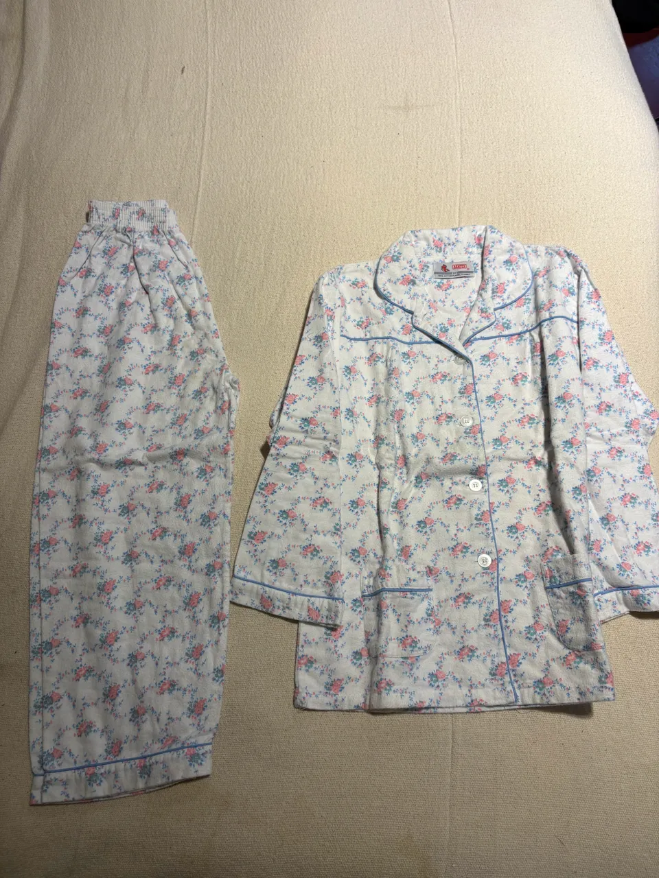 Pijama de dos piezas Importado estados unidos - imagen 1
