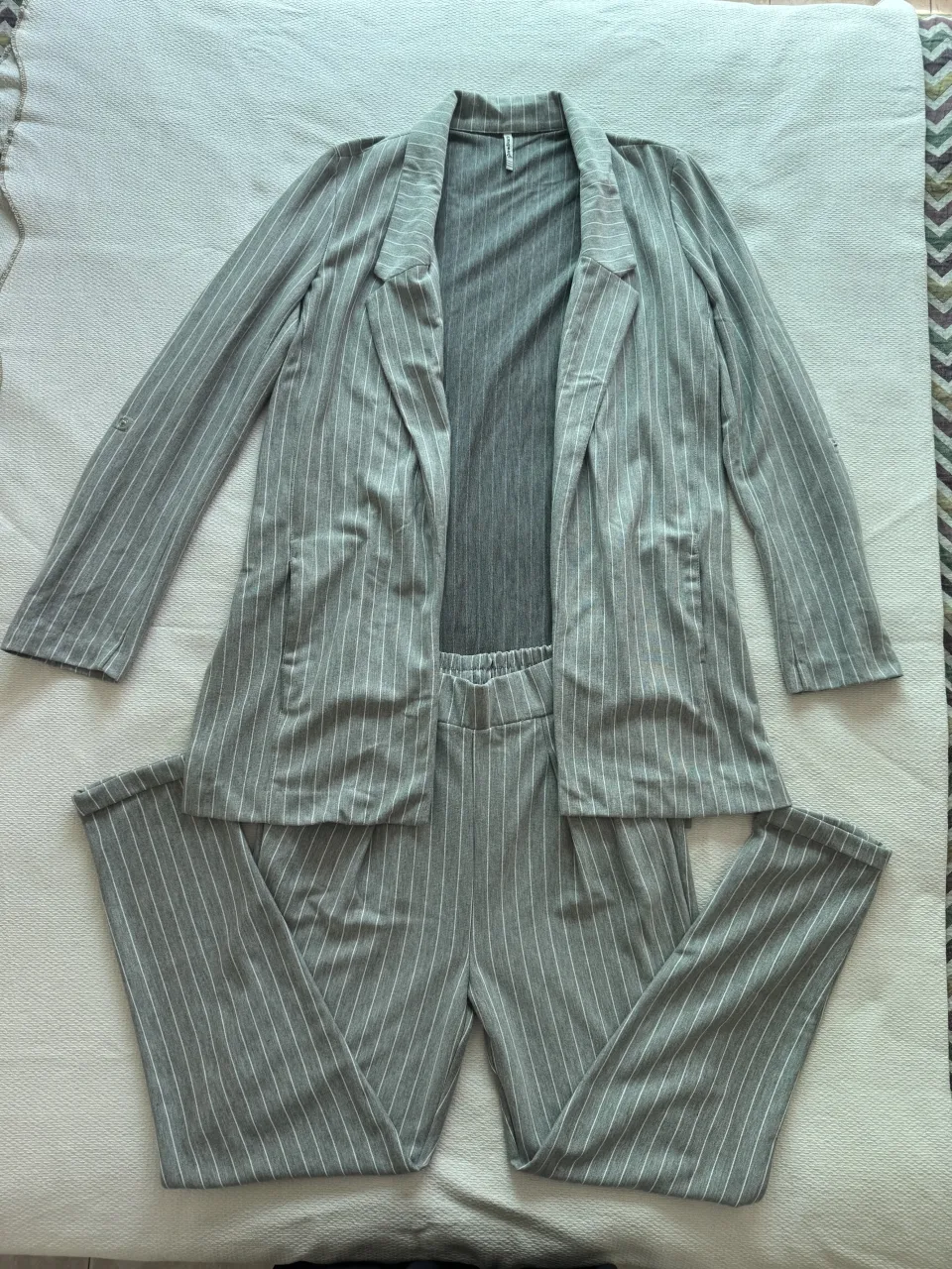 Pantalón Stradivarius - imagen 1