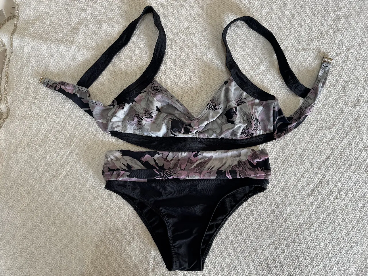 Bikini Otra - imagen 1