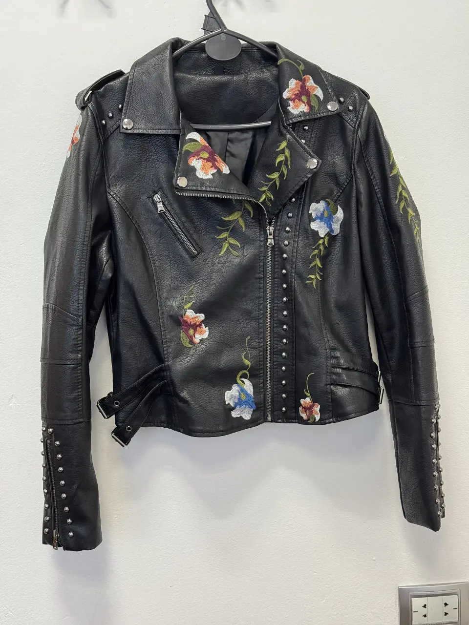 KISS · Talle M