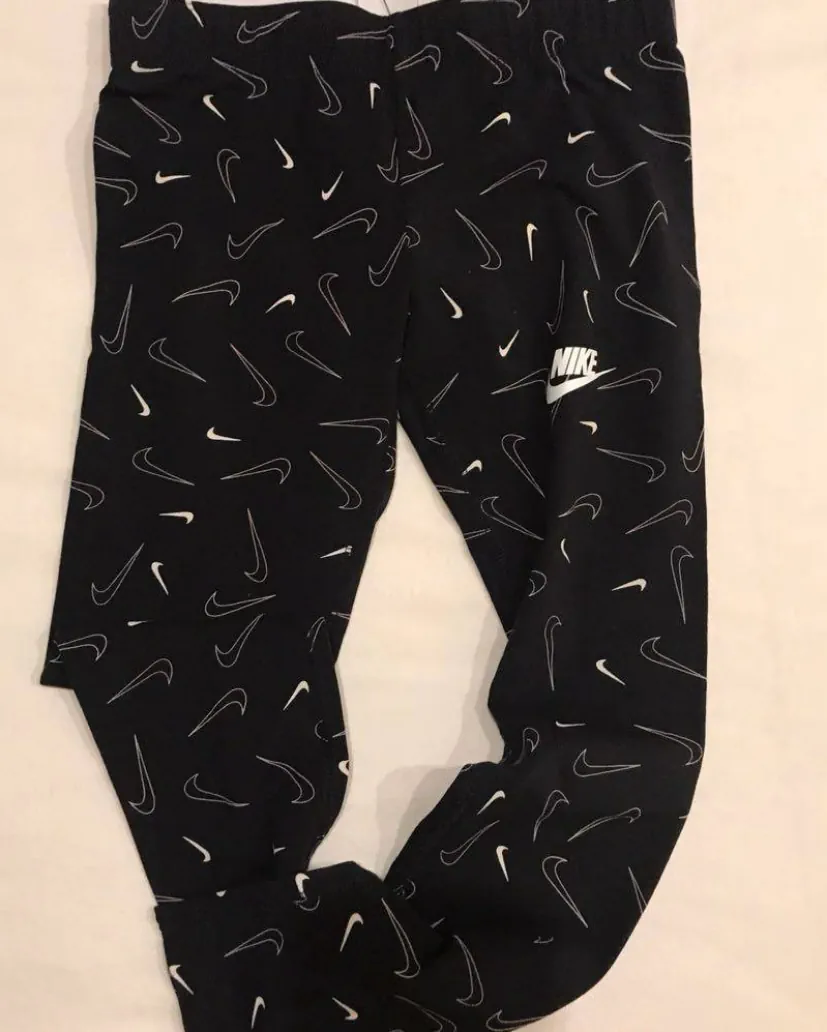 Nike · Talle 12 años / 152 cm