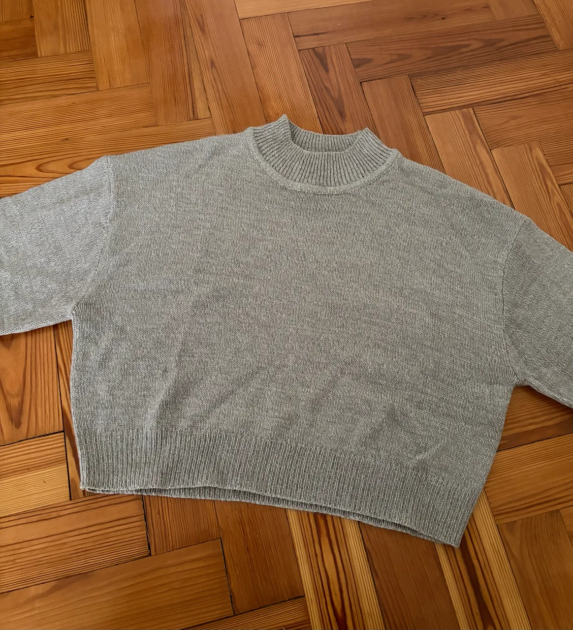 Sweater H&m divided - imagen 1