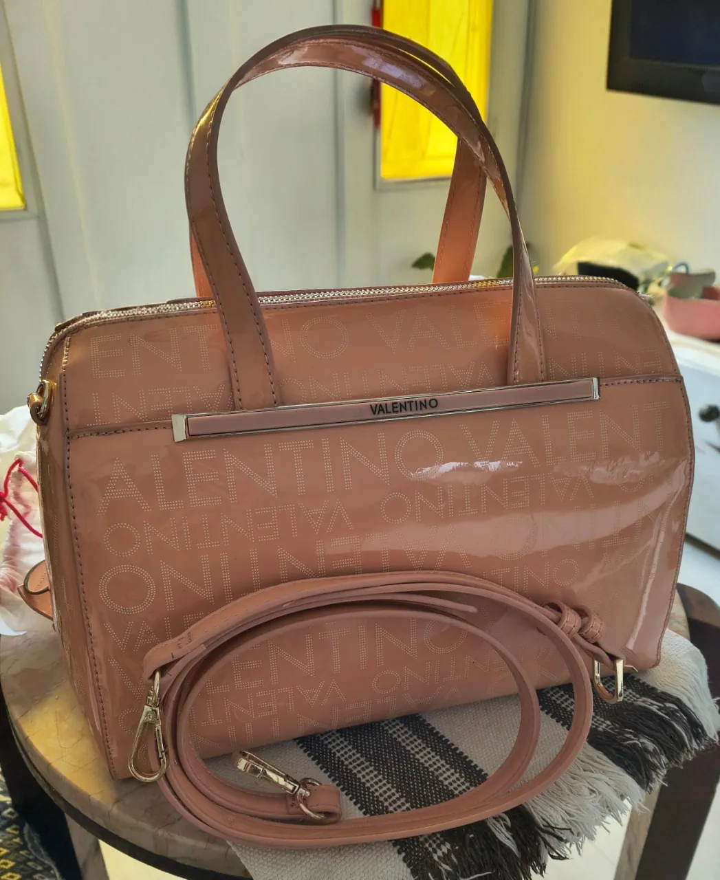 Cartera Valentino