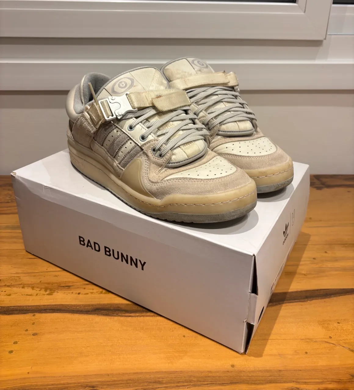 adidas · Talle US 9.5