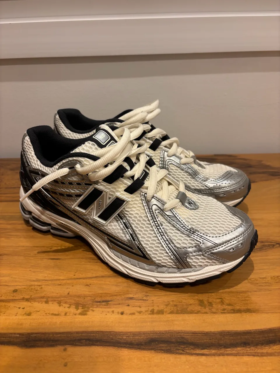 New Balance · Talle US 9.5