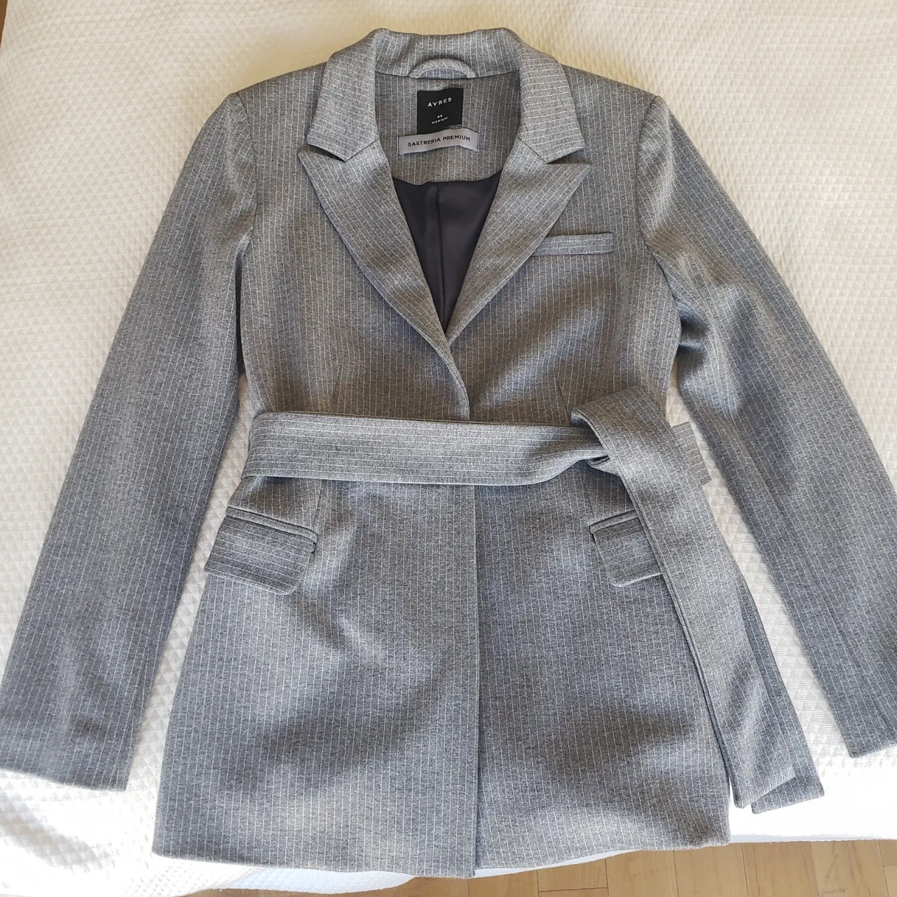 Blazer Ayres - imagen 1
