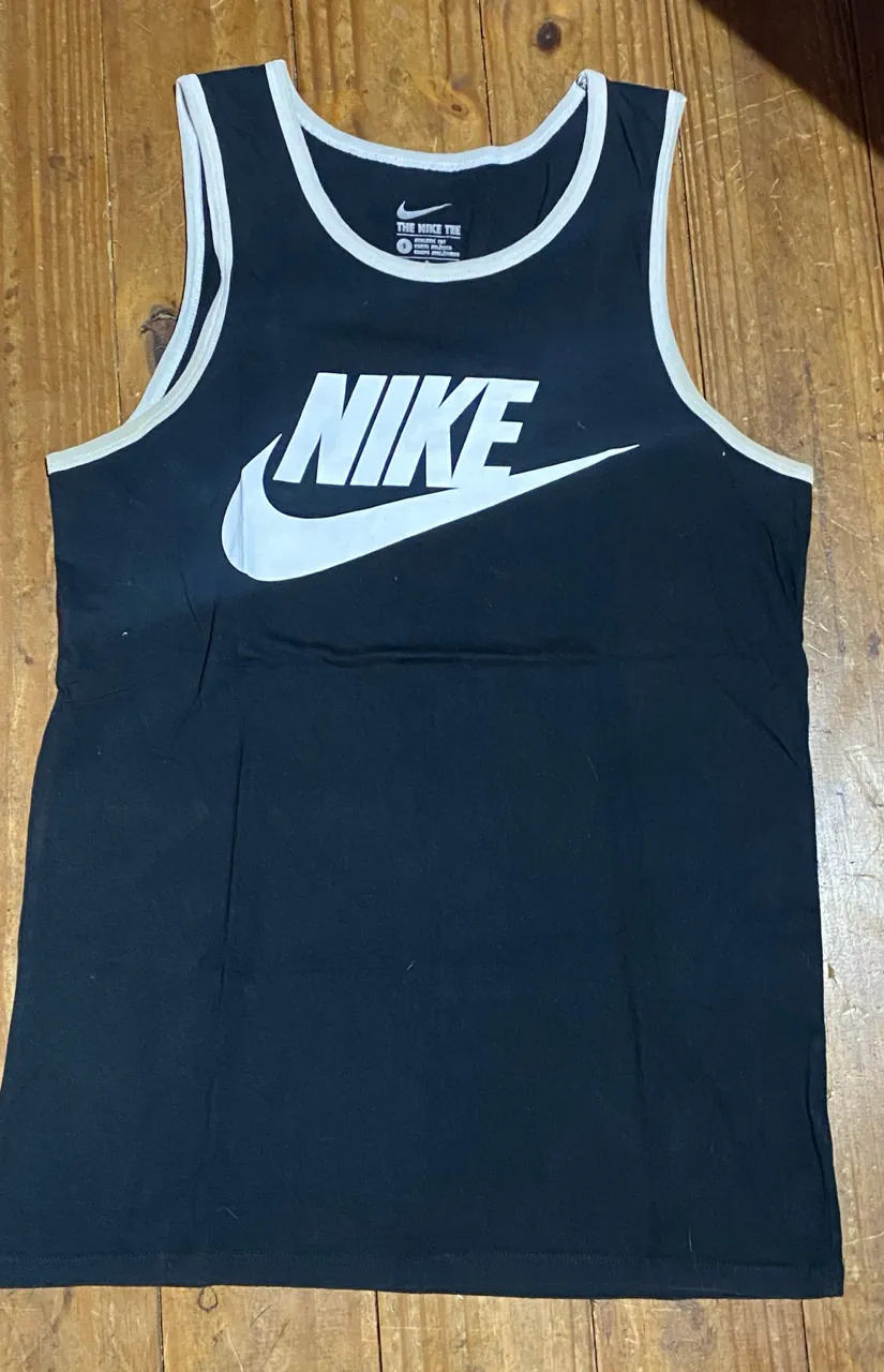 Nike · Talle S