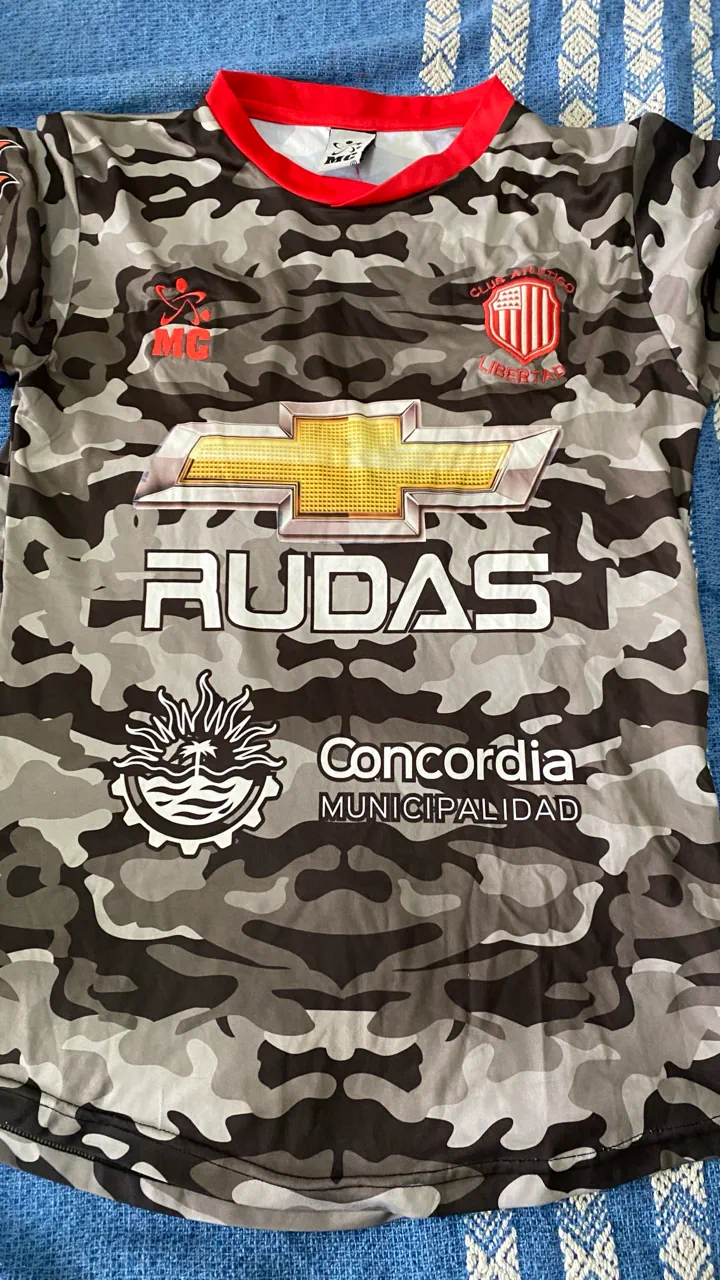 Camiseta Sin marca - imagen 1