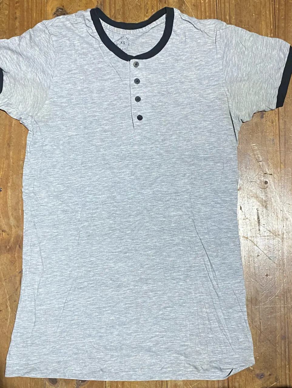 Remera Tascani · Talle S