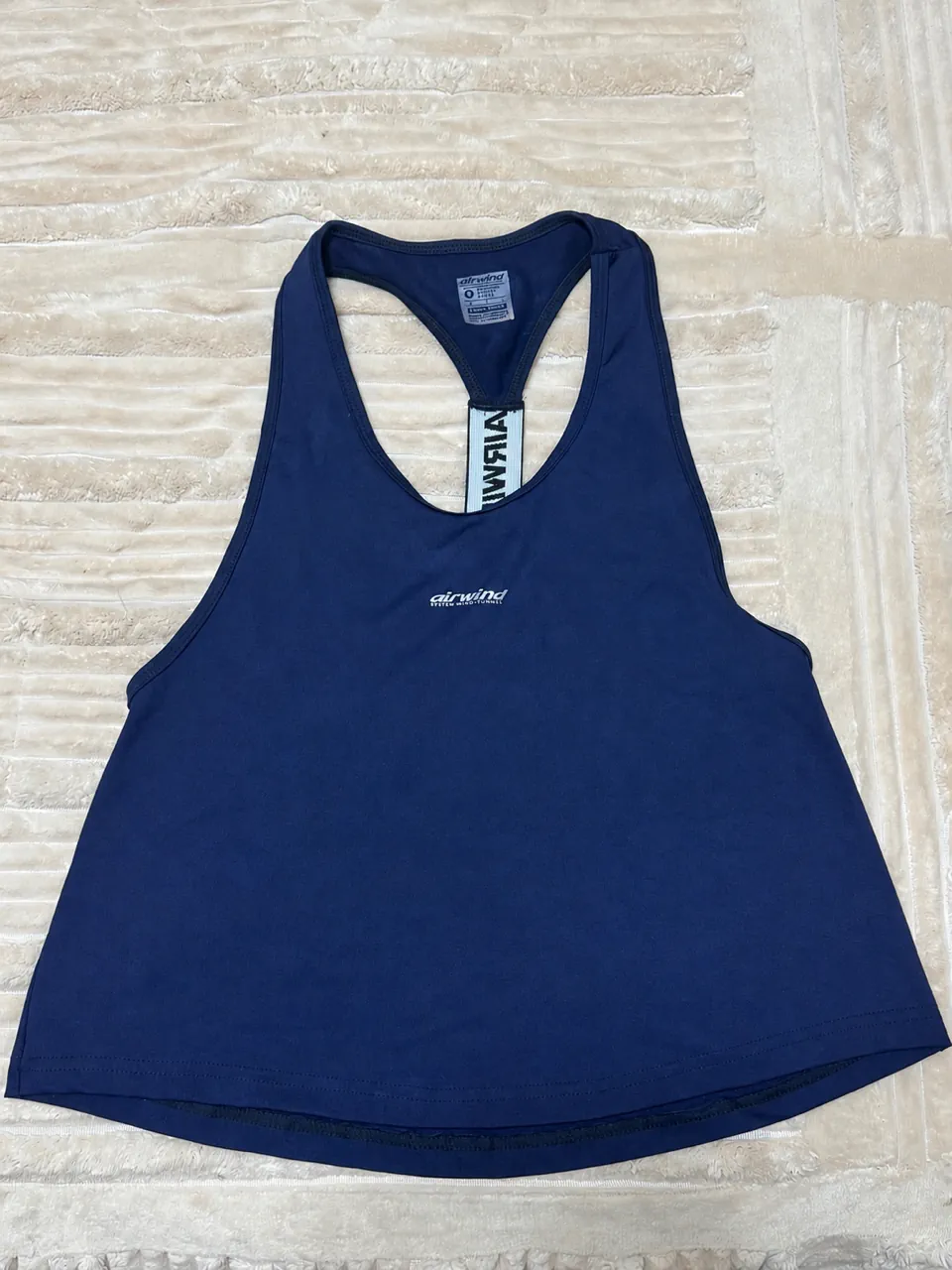 Musculosa Airwind · Talle S