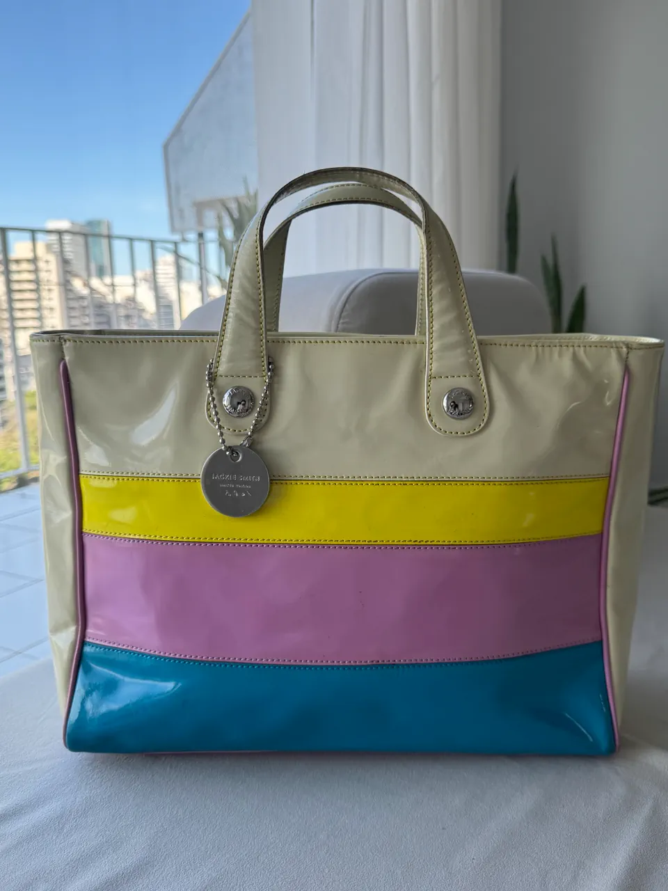 Cartera Jackie Smith