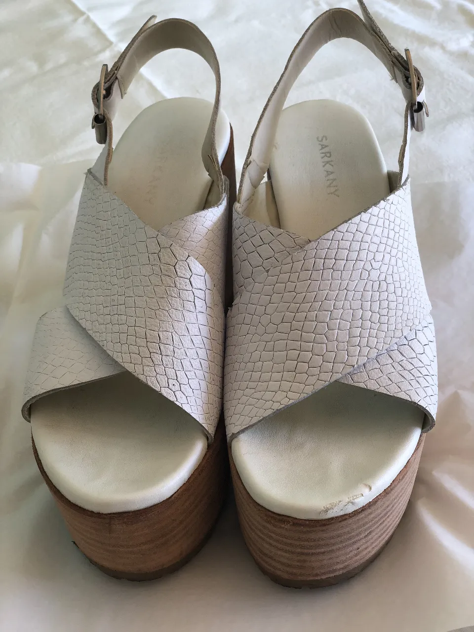 Sarkany · Talle AR 38
