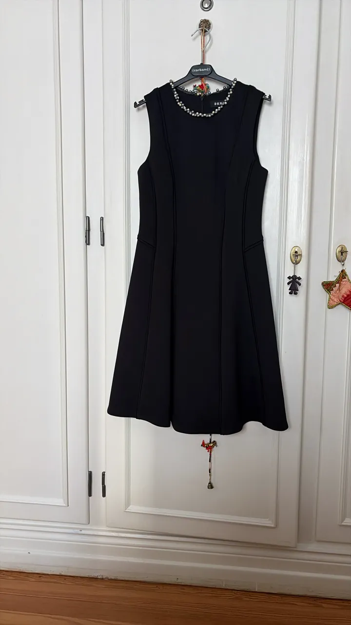 Vestido DKNY · Talle XS