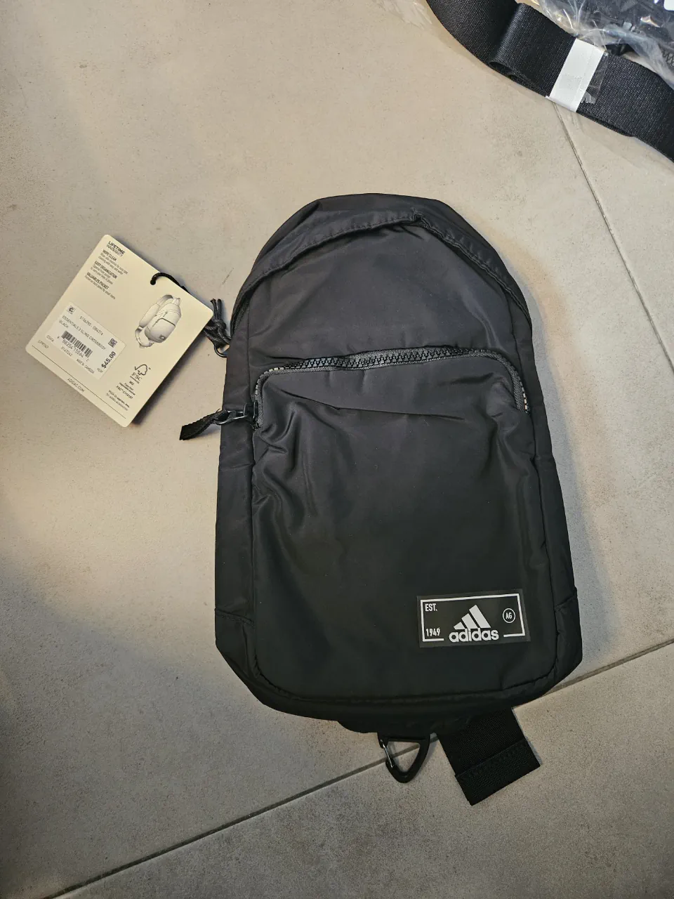 Mochila adidas - imagen 1