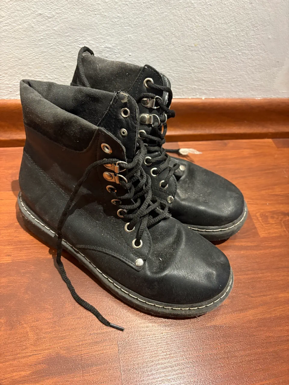 47 Street · Talle AR 37