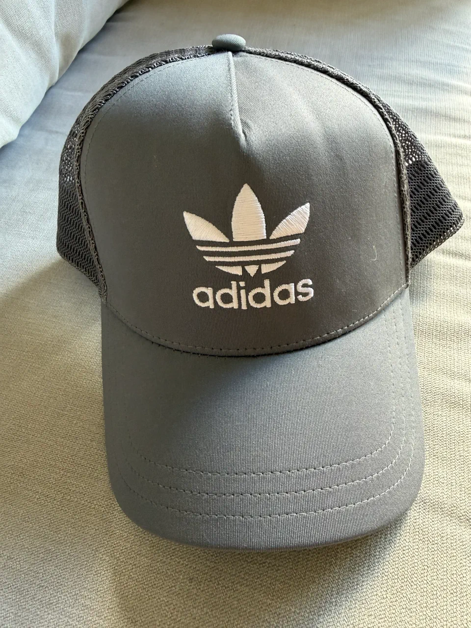 Gorra adidas