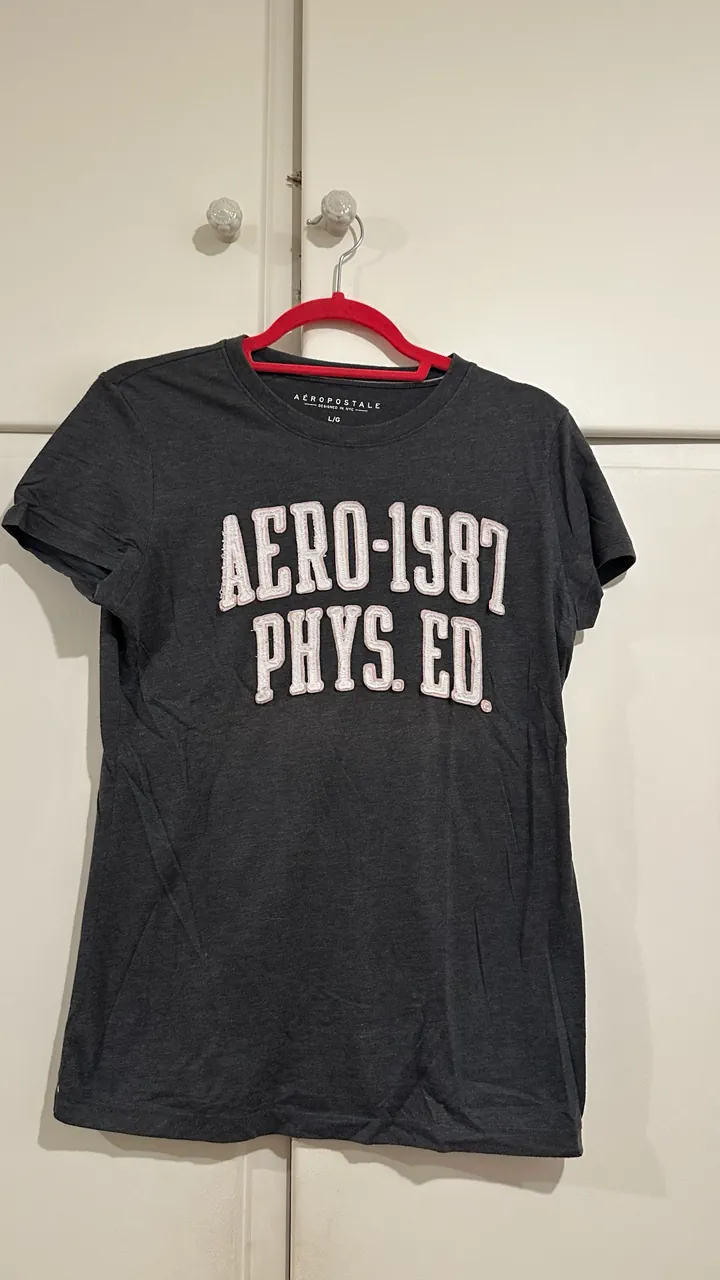 Remera Aéropostale · Talle L