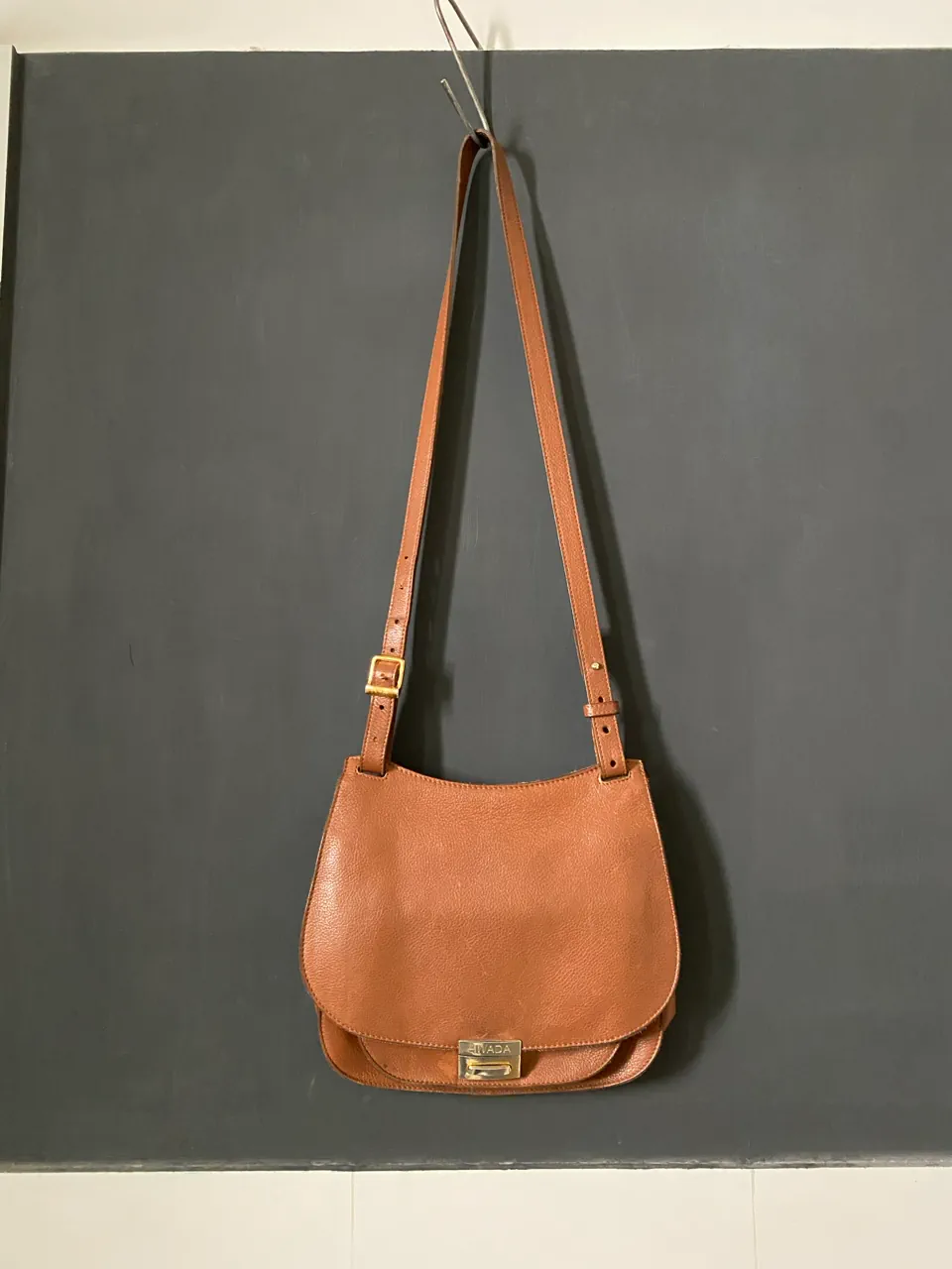 Cartera Awada
