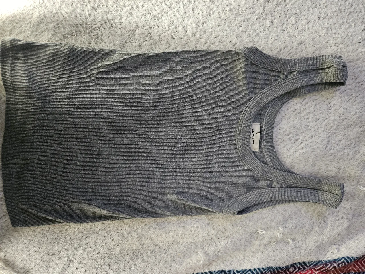 Musculosa Complot - imagen 1