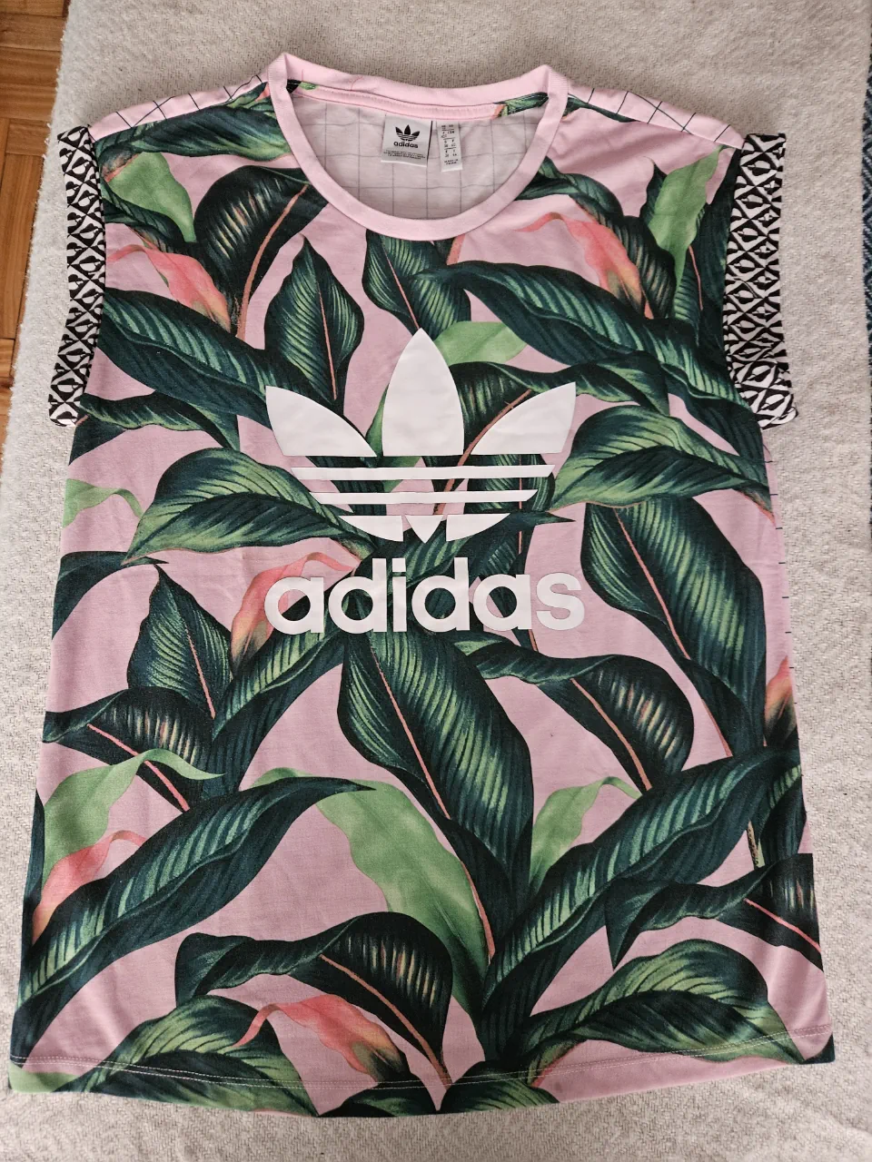 adidas · Talle M