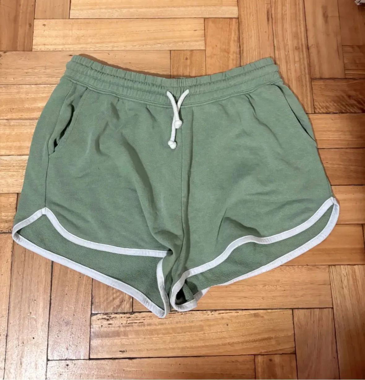 Short Divided h&m · Talle M