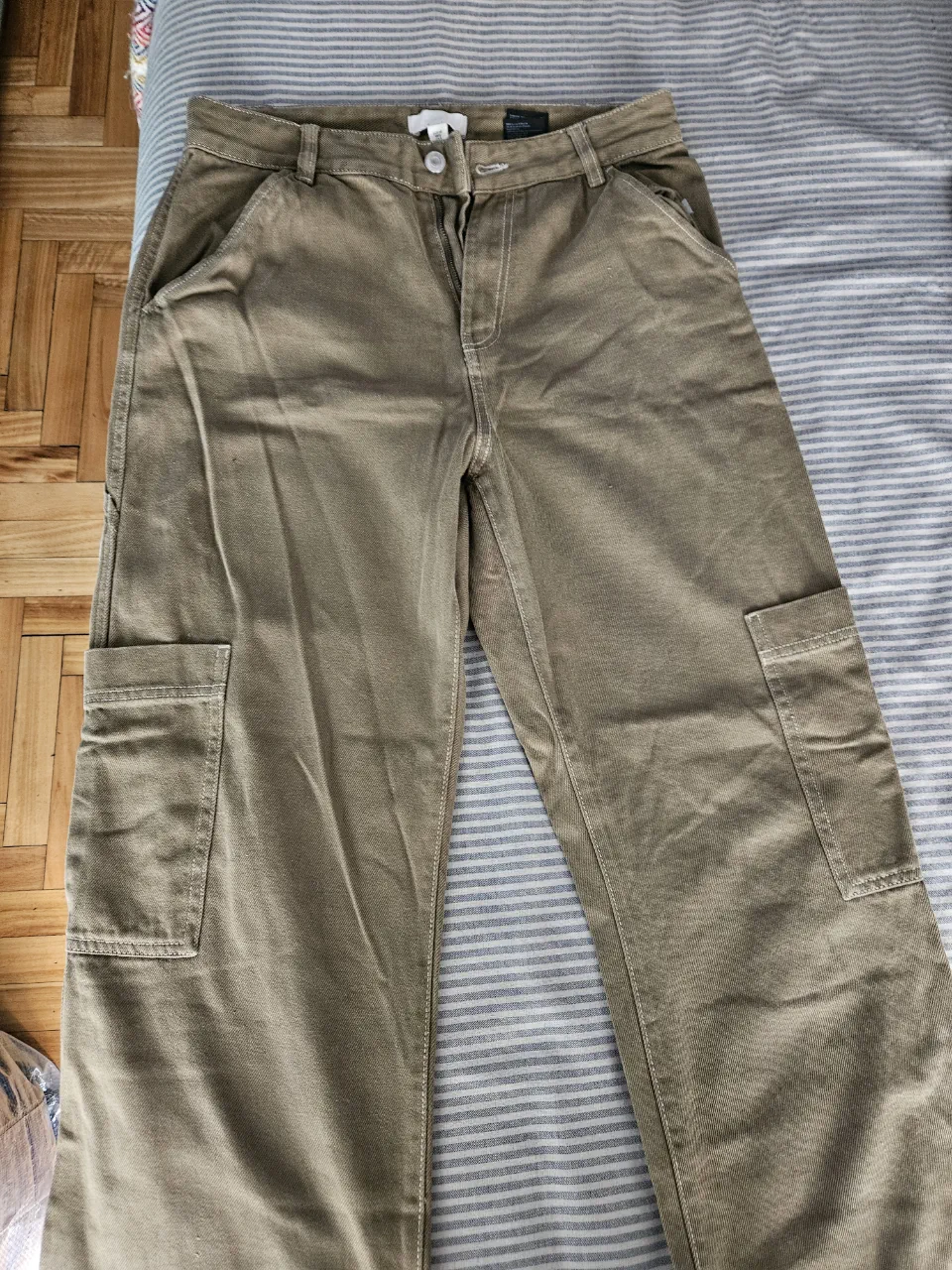 H&M · Talle EU 40