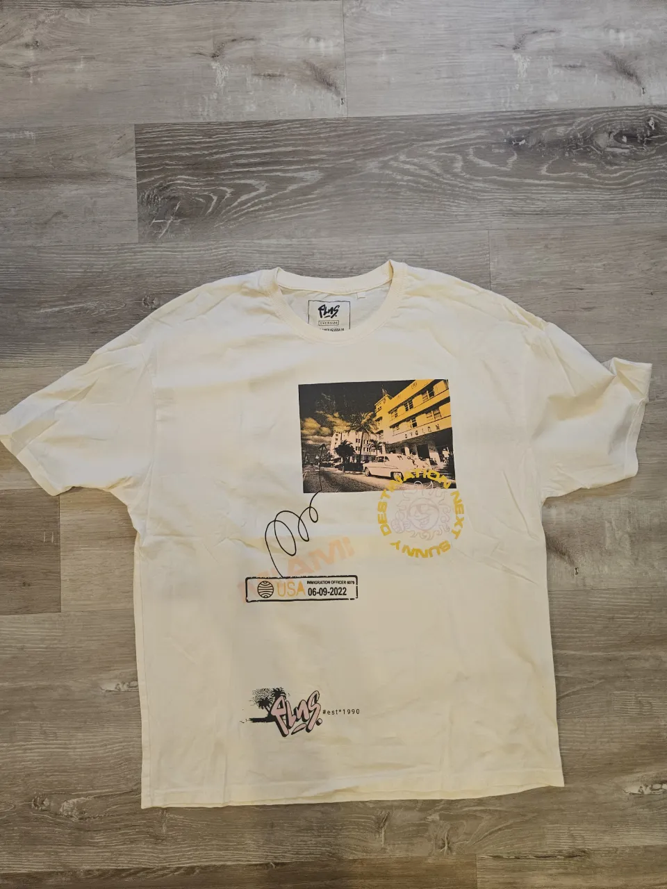 Remera Primark · Talle L