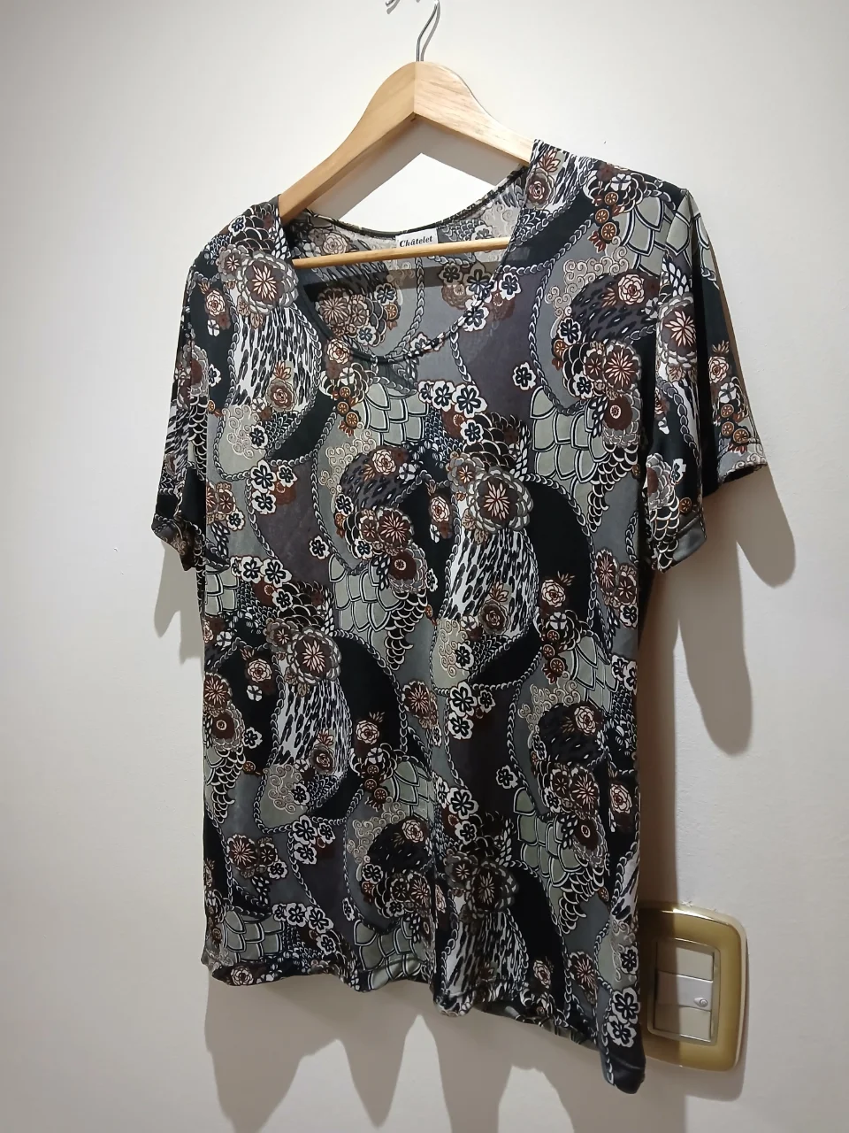 Remera Chatelet - imagen 1