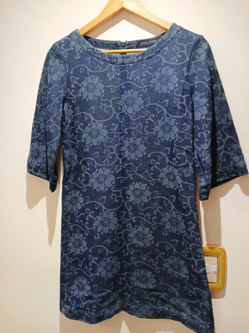 TUCCI JEANS · Talle XS
