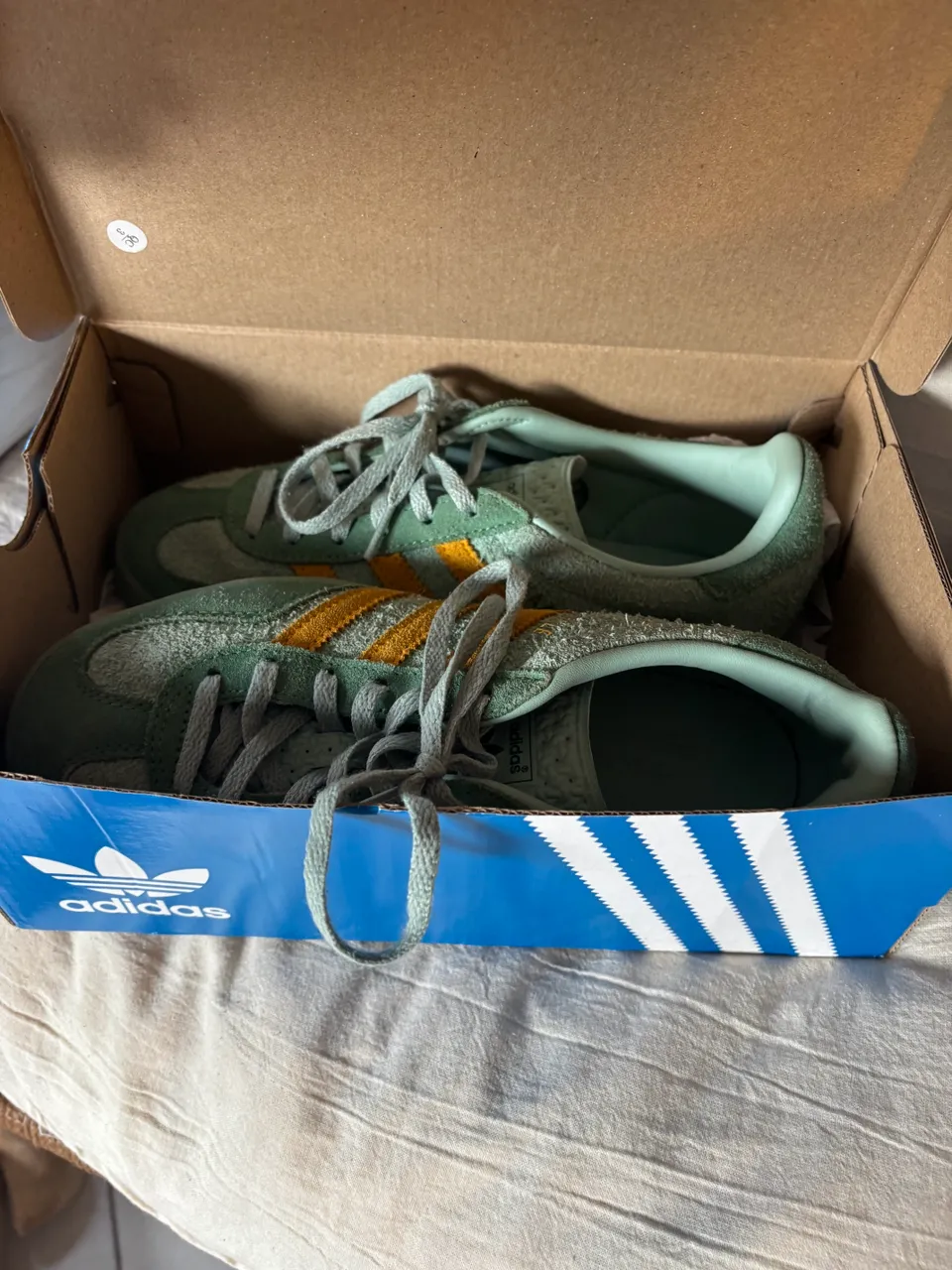 Zapatillas adidas - imagen 1