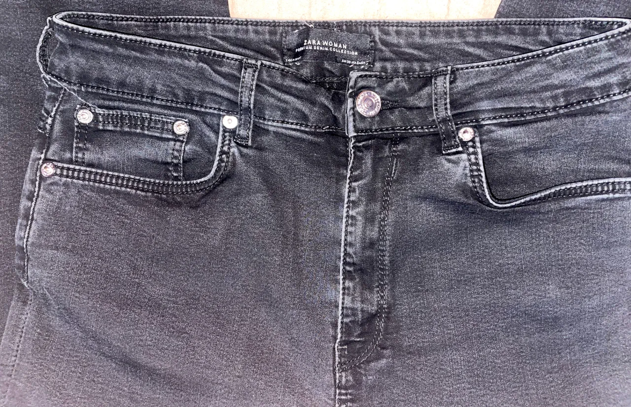 Zara · Talle EU 36