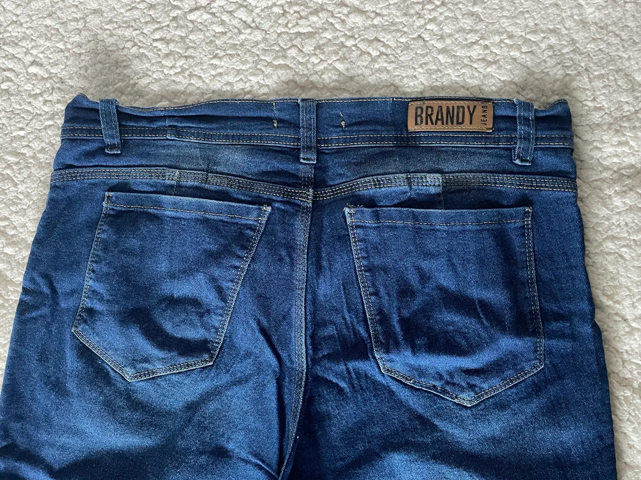 Jean Brandy - imagen 4